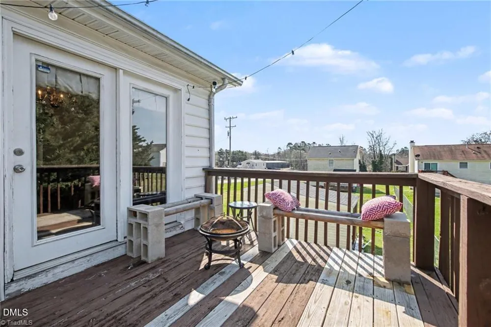 3904 Riverdale Road Greensboro, NC 27406