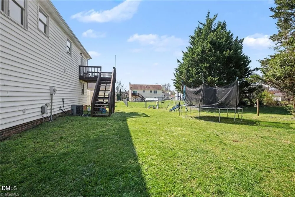 3904 Riverdale Road Greensboro, NC 27406