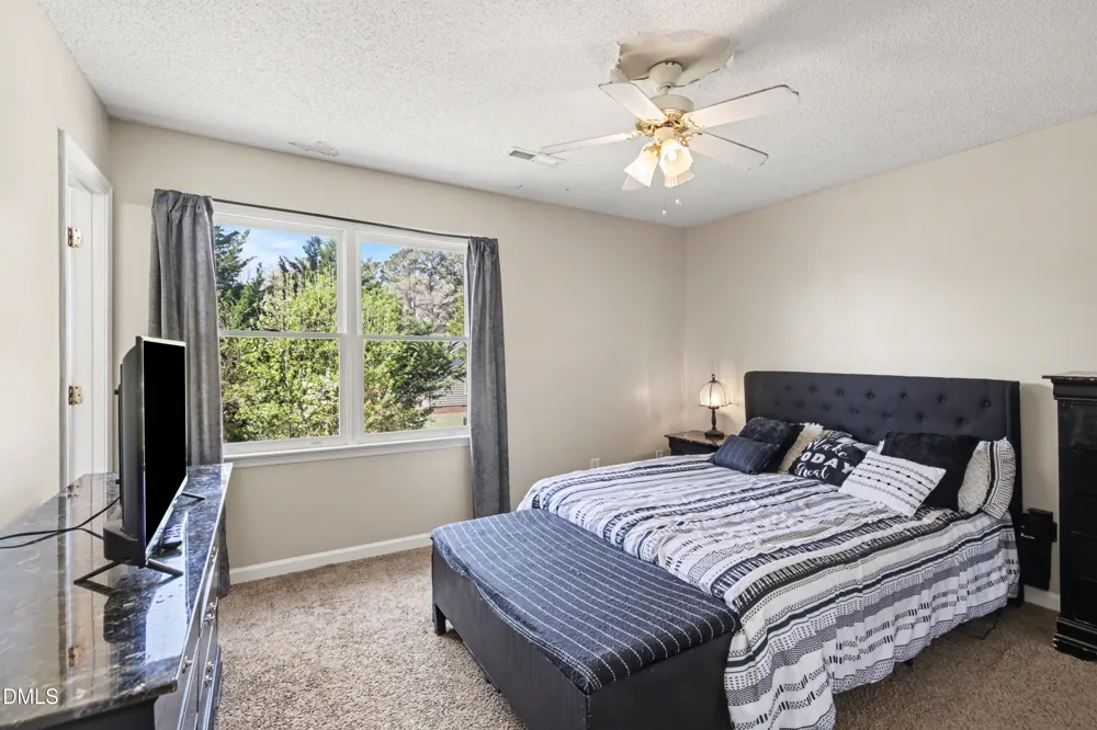 3904 Riverdale Road Greensboro, NC 27406