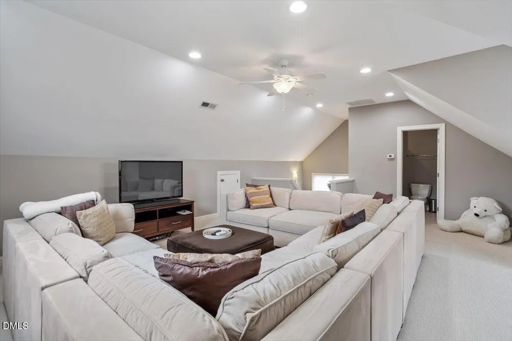 405 Jewell Drive Chapel Hill, NC 27516