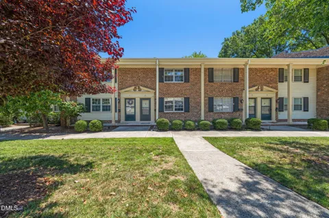 1002 Willow Drive #Apt 6