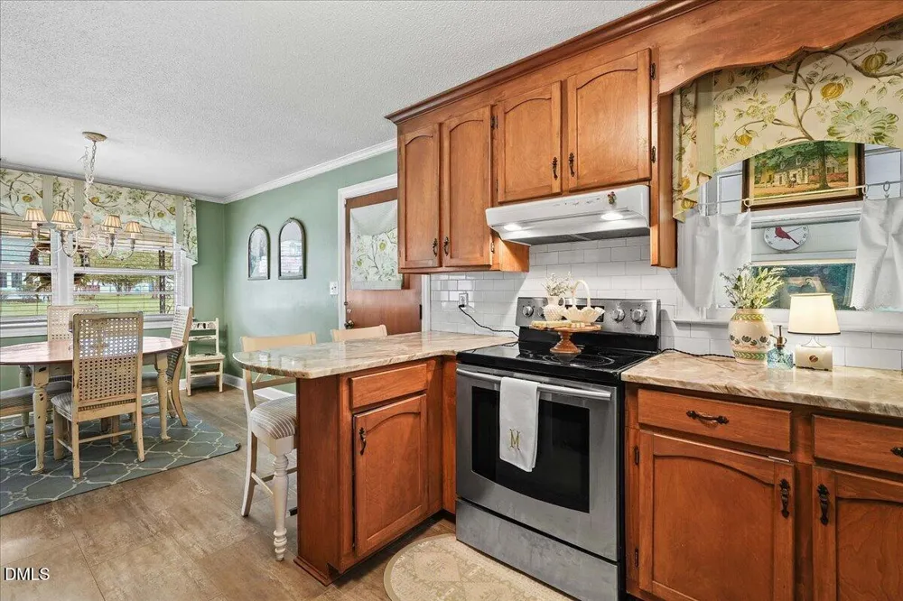 206 E Main Street Micro, NC 27555