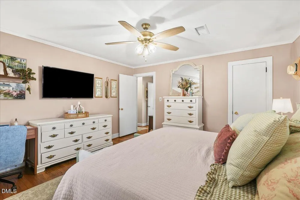 206 E Main Street Micro, NC 27555