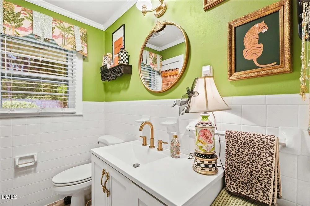 206 E Main Street Micro, NC 27555