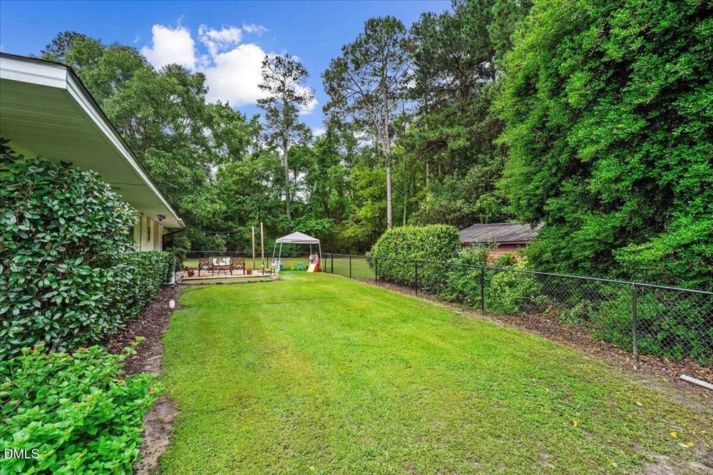 206 E Main Street Micro, NC 27555