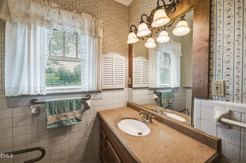 7388 Old 421 Road Liberty, NC 27298