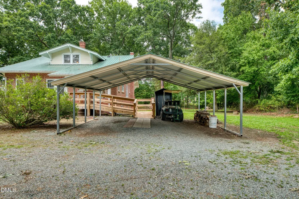 7388 Old 421 Road Liberty, NC 27298