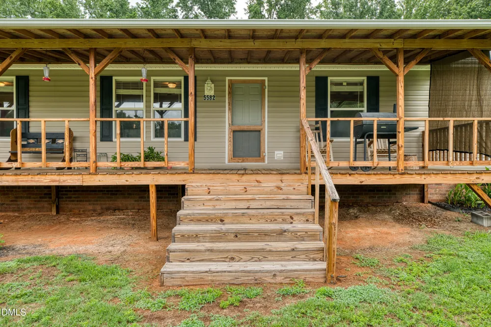 7388 Old 421 Road Liberty, NC 27298