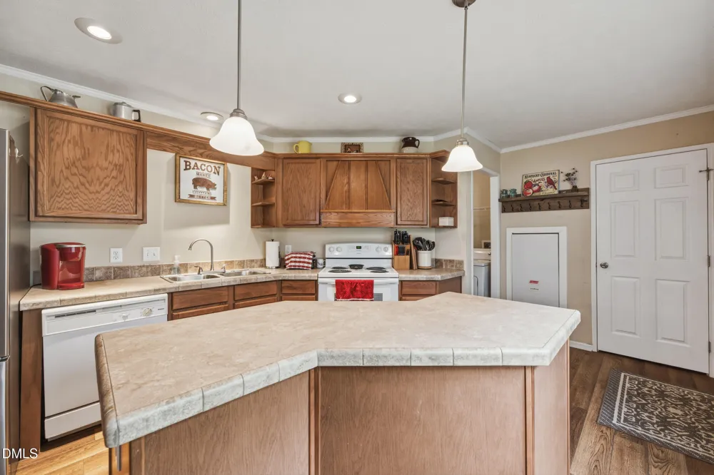 7388 Old 421 Road Liberty, NC 27298