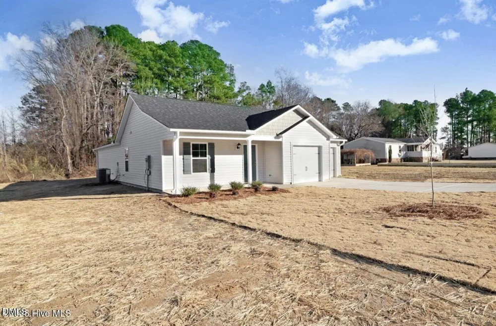 11455 Red Bud Road Castalia, NC 27816