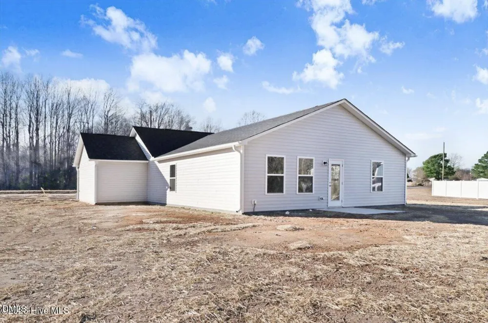 11455 Red Bud Road Castalia, NC 27816