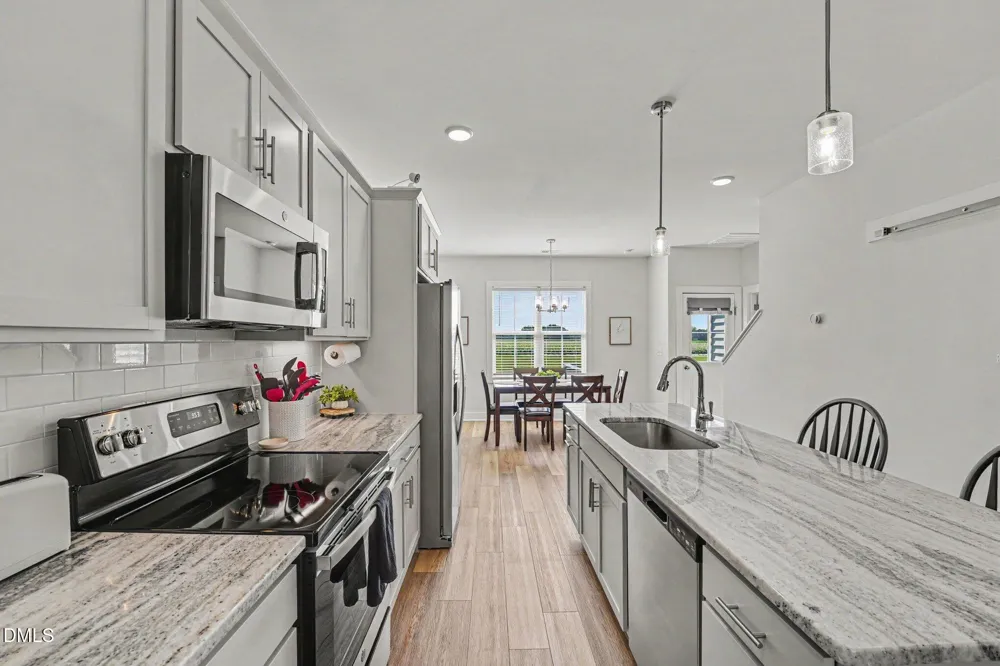 176 Glenwood Place Kenly, NC 27542