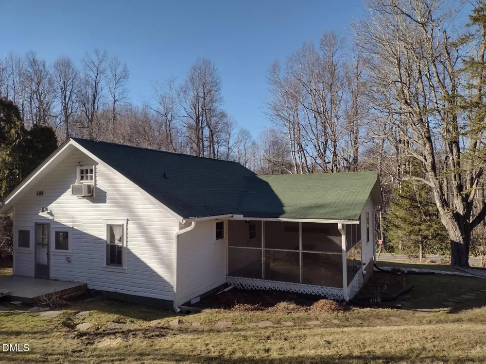 659 Chestnut Grove Road Spruce Pine, NC 28777