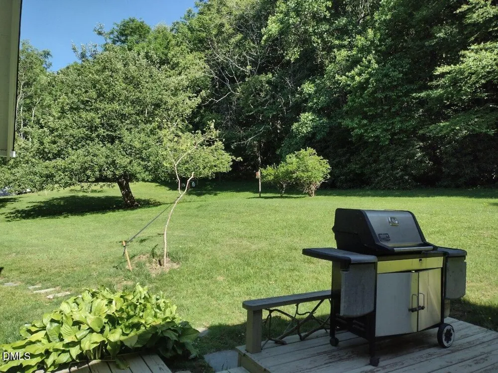 659 Chestnut Grove Road Spruce Pine, NC 28777