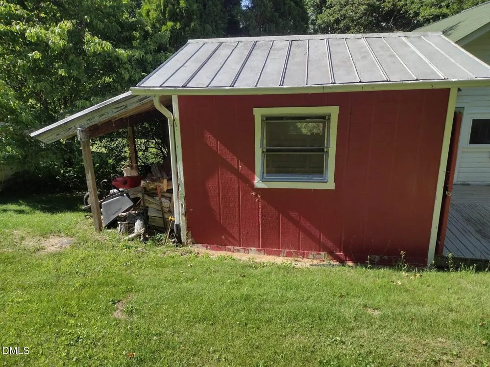 659 Chestnut Grove Road Spruce Pine, NC 28777