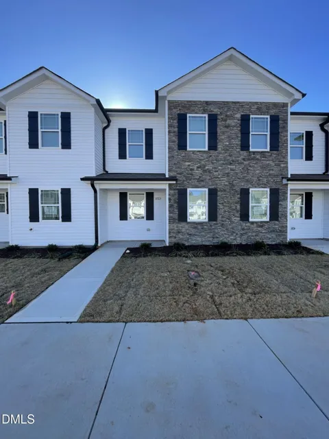 1023 Peony Lane