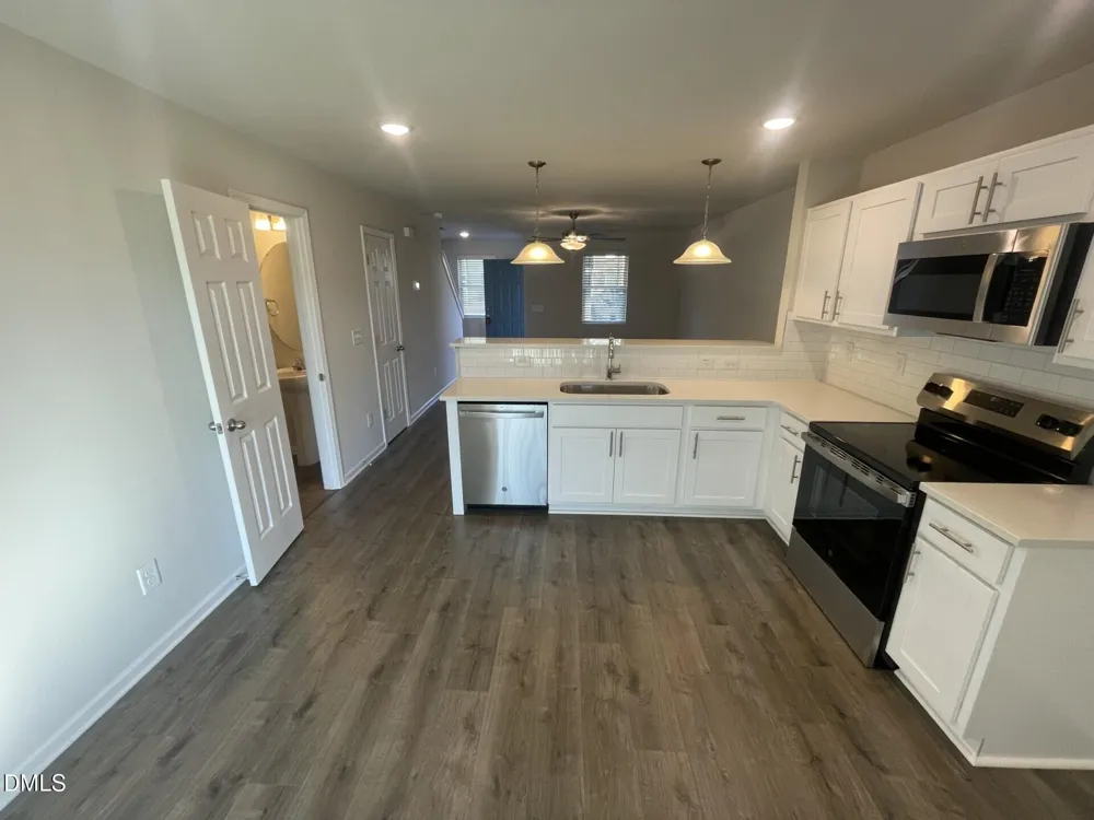 1007 Peony Lane Youngsville, NC 27596