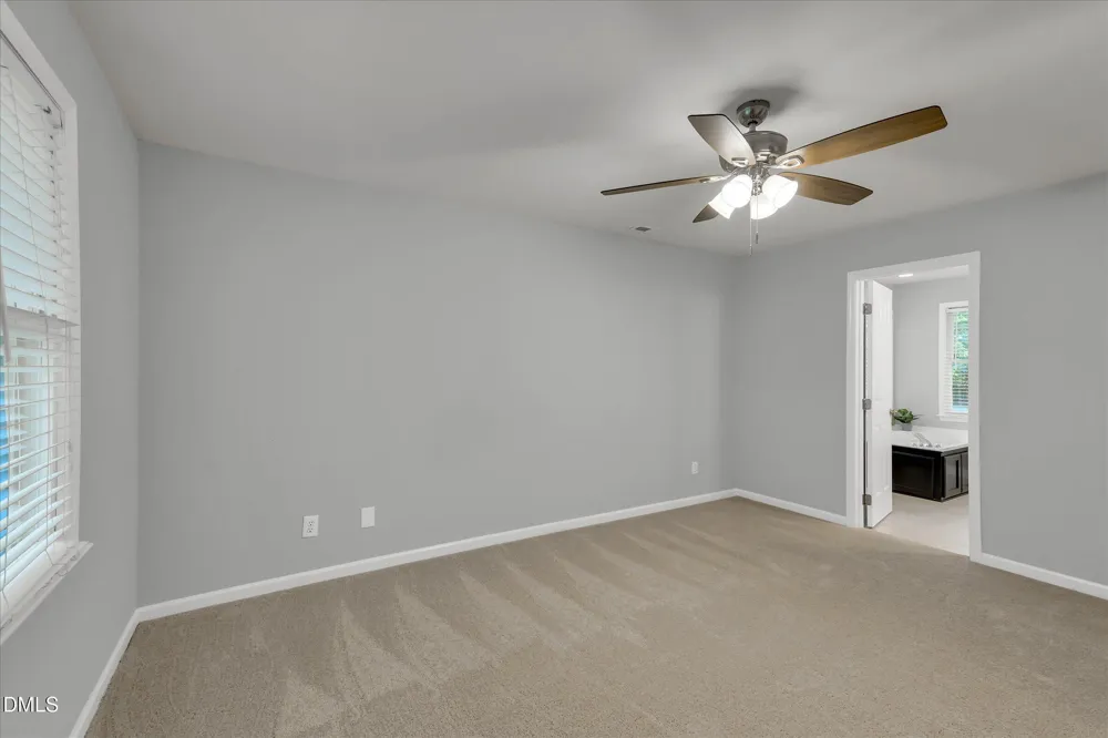 912 Stable Ridge Drive Holly Springs, NC 27540