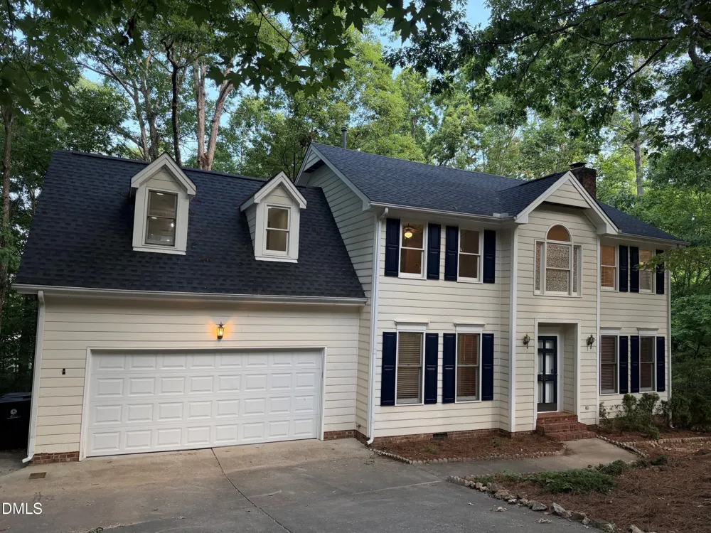 912 Stable Ridge Drive Holly Springs, NC 27540