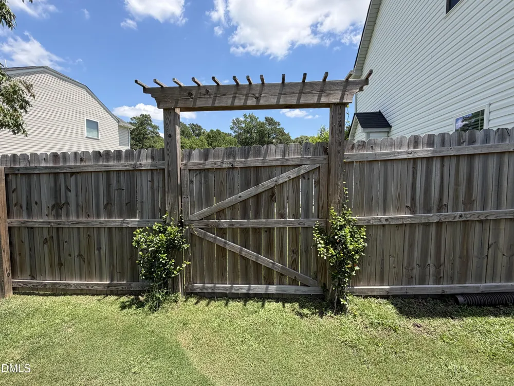 109 Larksdale Cove Benson, NC 27504