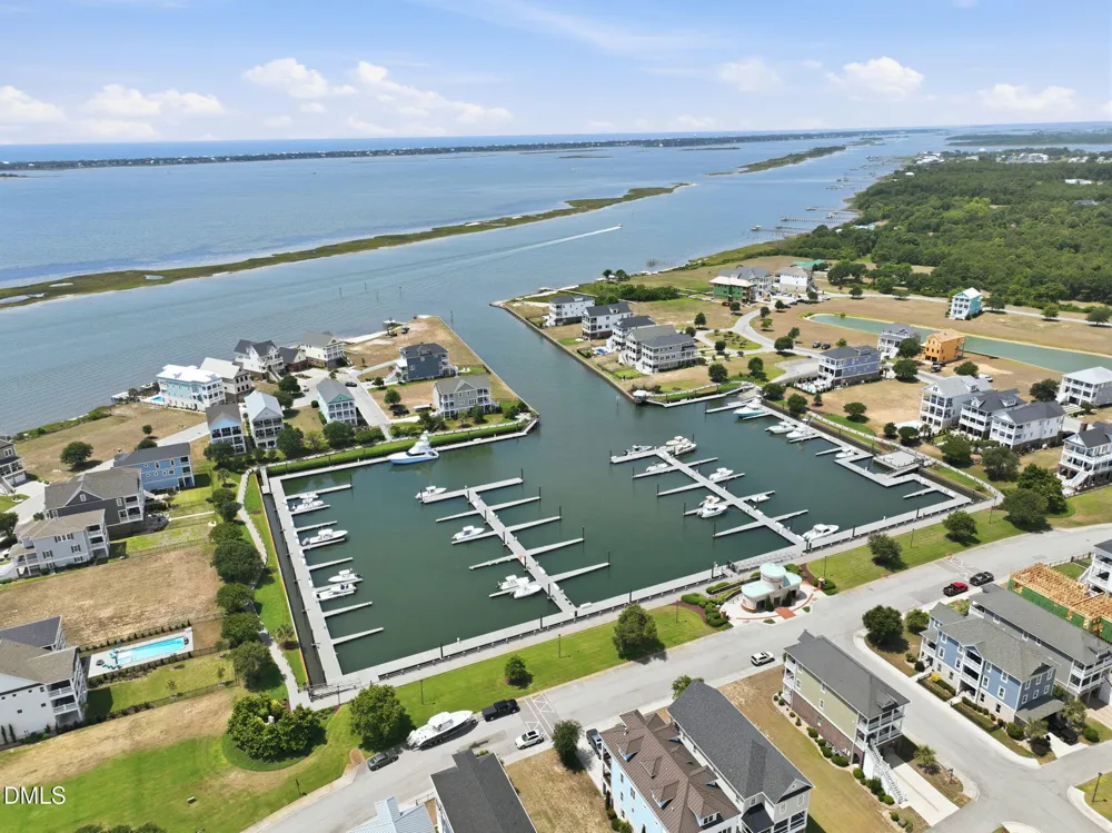 314 Cannonsgate Drive Newport, NC 28570