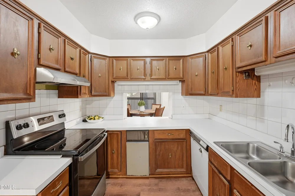 4100 Five Oaks Unit 6 Drive Durham, NC 27707