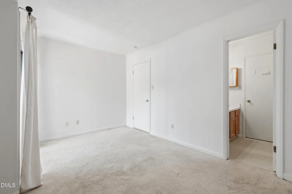 4100 Five Oaks Unit 6 Drive Durham, NC 27707