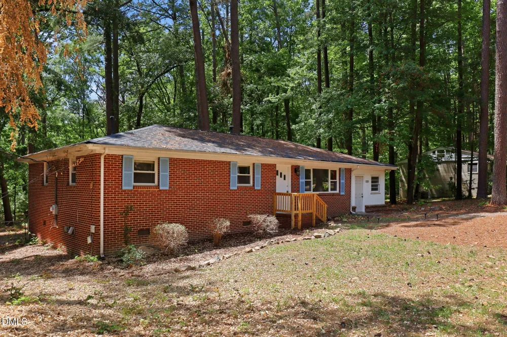 139 Windsor Circle Chapel Hill, NC 27516