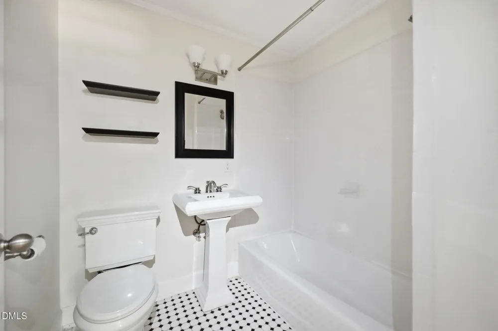 139 Windsor Circle Chapel Hill, NC 27516