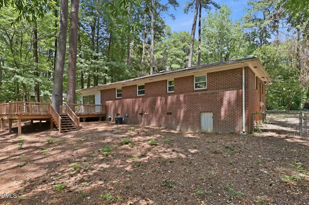 139 Windsor Circle Chapel Hill, NC 27516