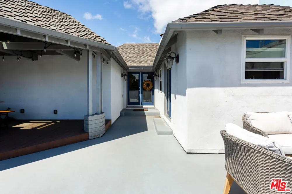 444 S ROXBURY DRIVE #B Beverly Hills, CA 90212