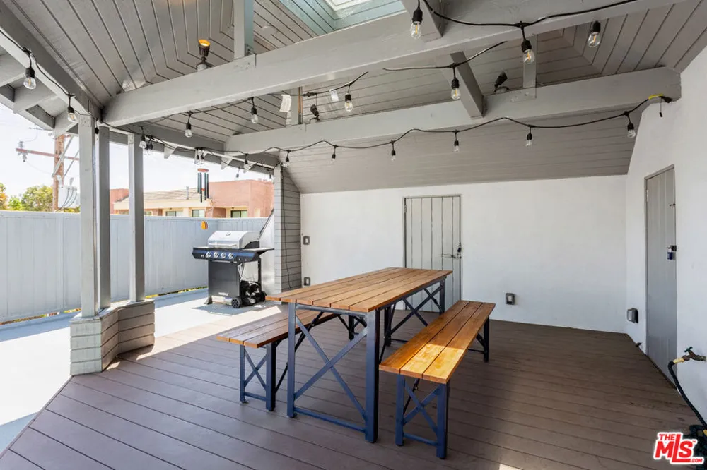 444 S ROXBURY DRIVE #B Beverly Hills, CA 90212