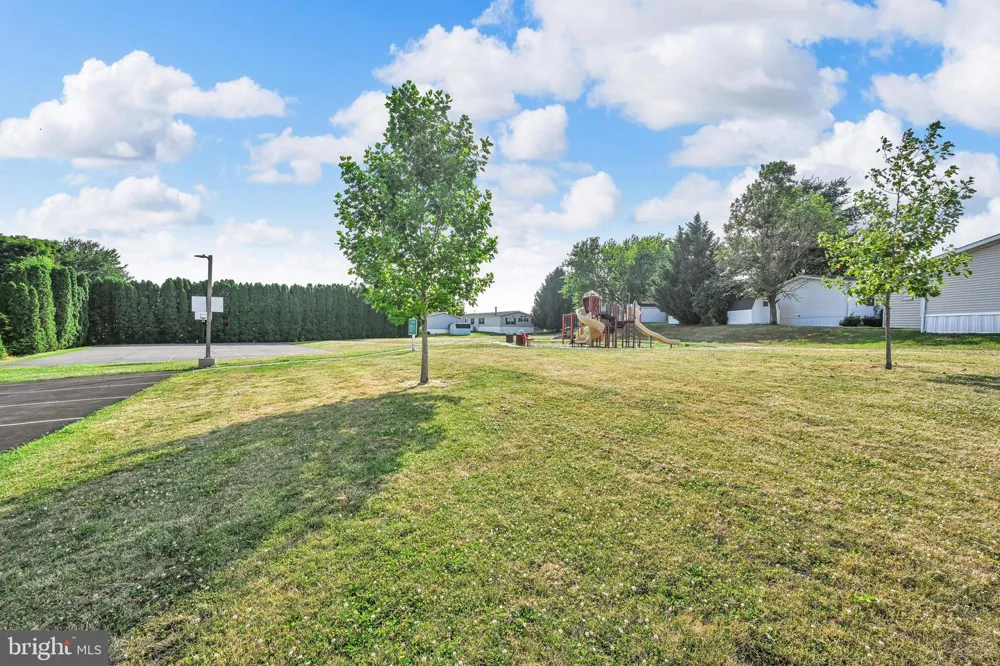 106 SILVER WIND CT S Lancaster, PA 17603
