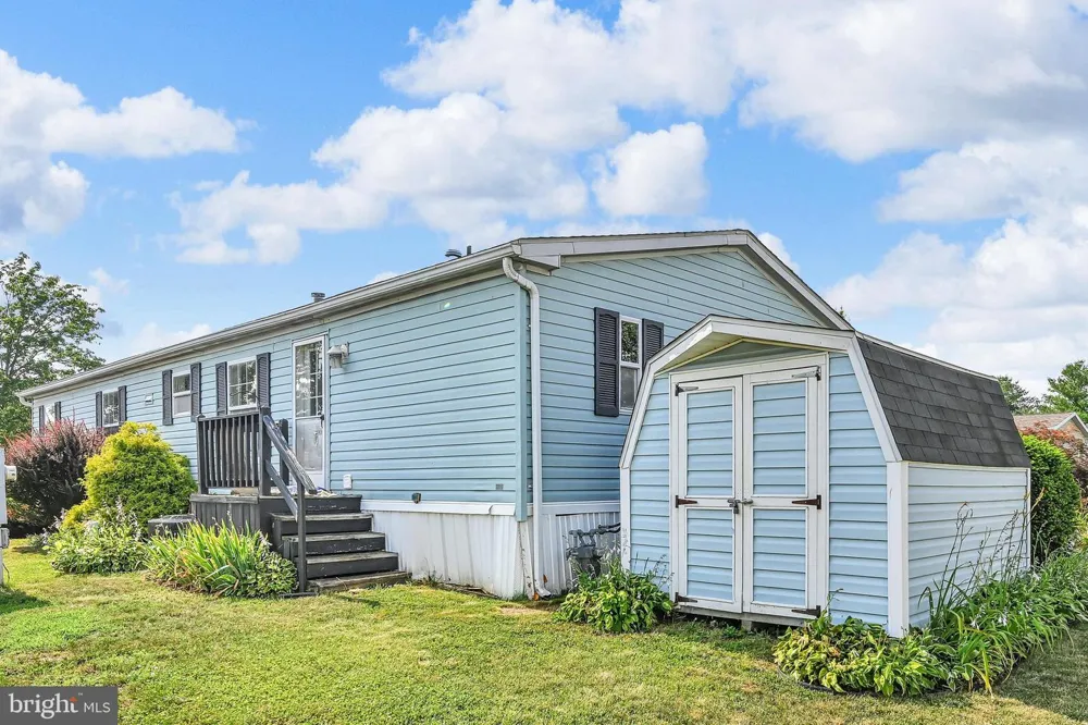 106 SILVER WIND CT S Lancaster, PA 17603