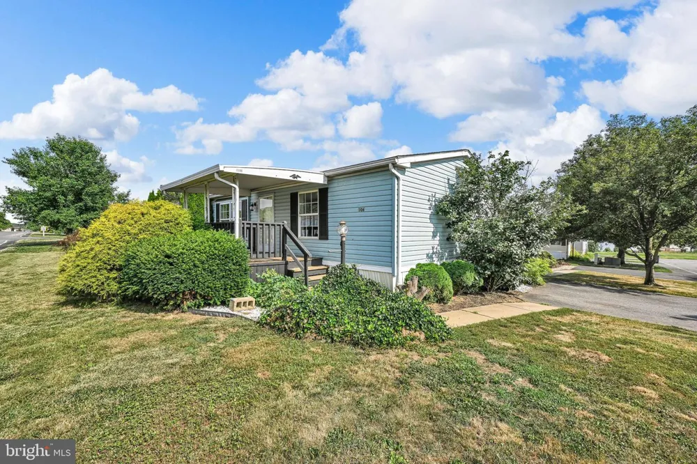 106 SILVER WIND CT S Lancaster, PA 17603