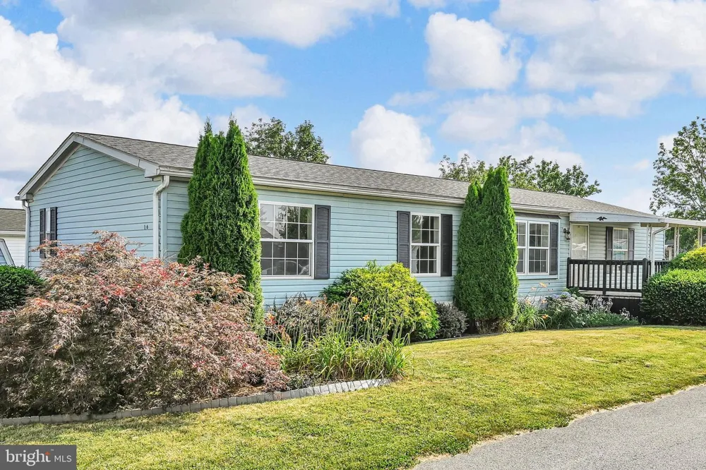 106 SILVER WIND CT S Lancaster, PA 17603