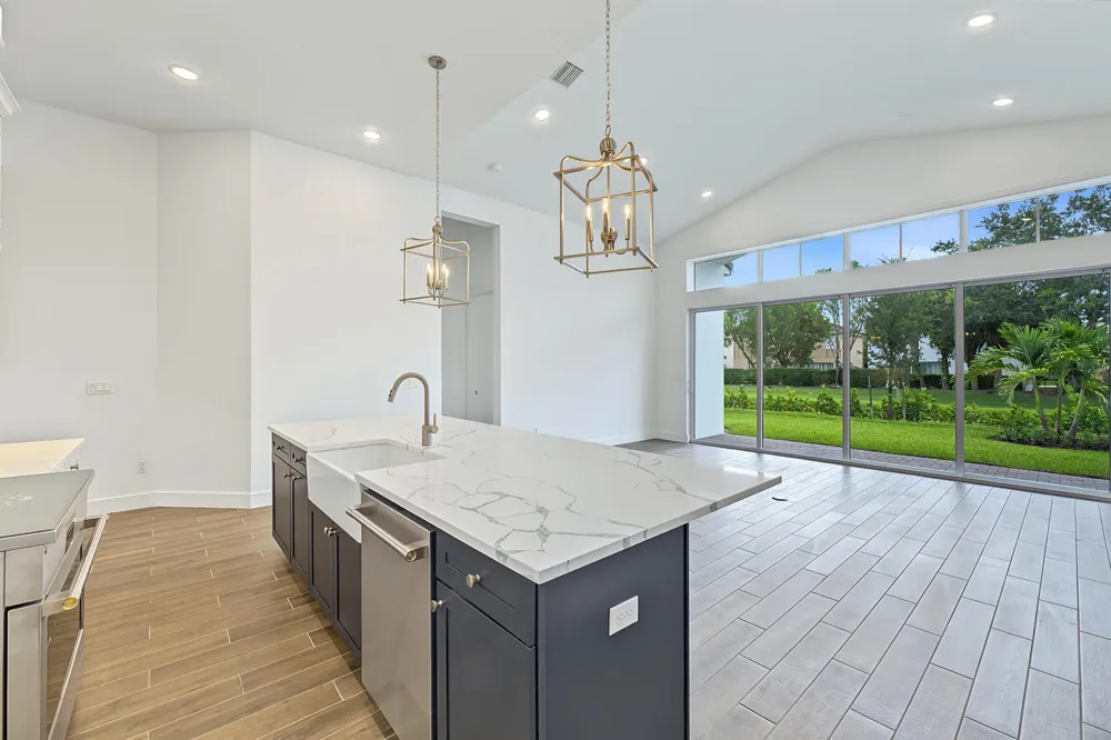 146 Parkside Way #12 Royal Palm Beach, FL 33414