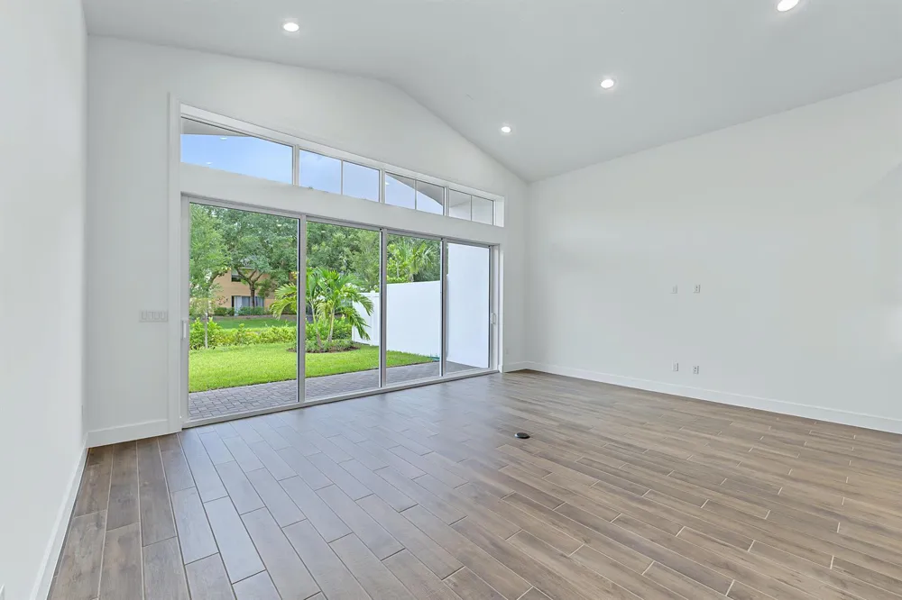 146 Parkside Way #12 Royal Palm Beach, FL 33414