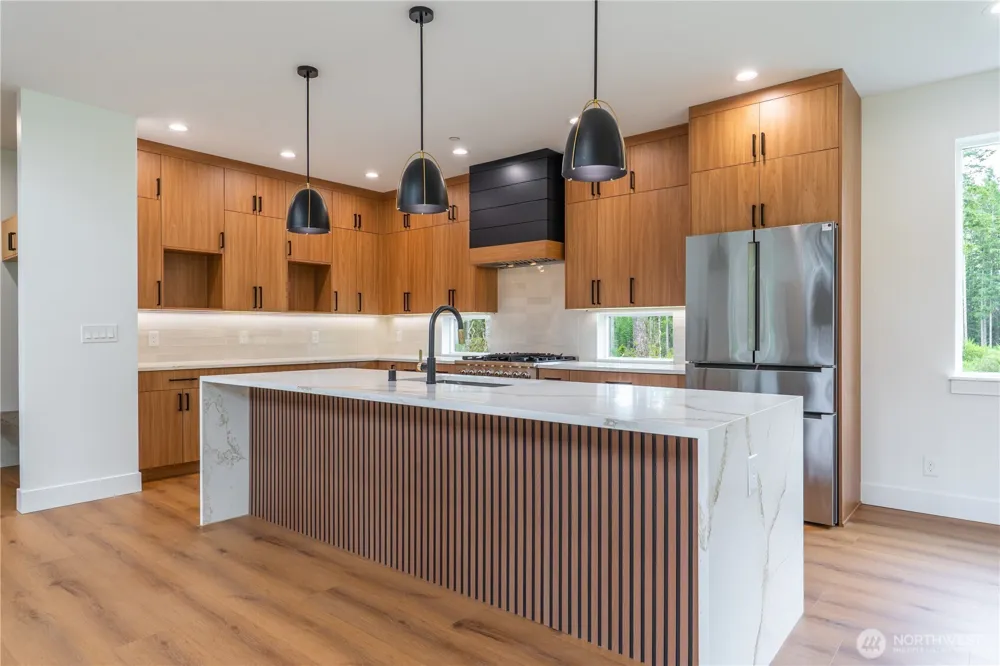 781 W Clear lake Drive Shelton, WA 98584
