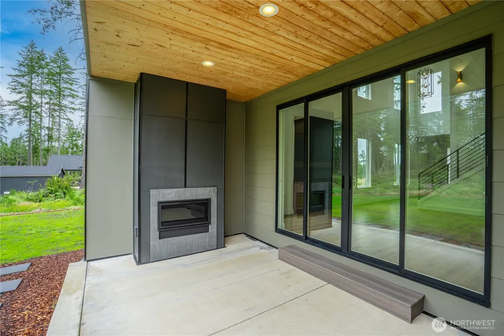781 W Clear lake Drive Shelton, WA 98584