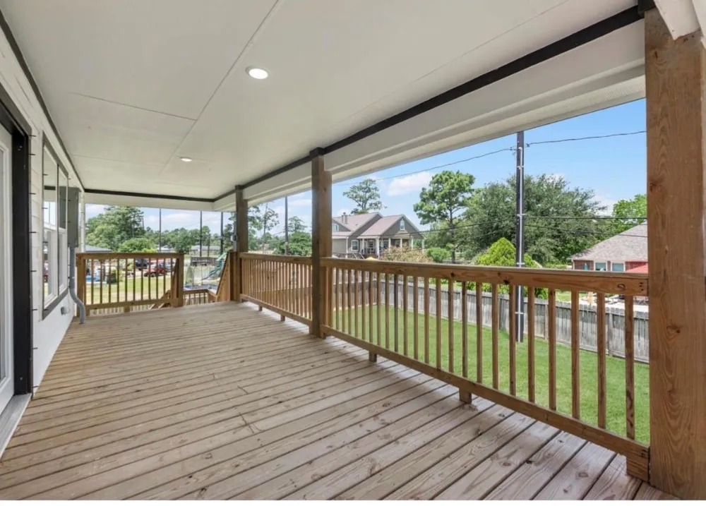 628 Oakdale Street Shoreacres, TX 77571