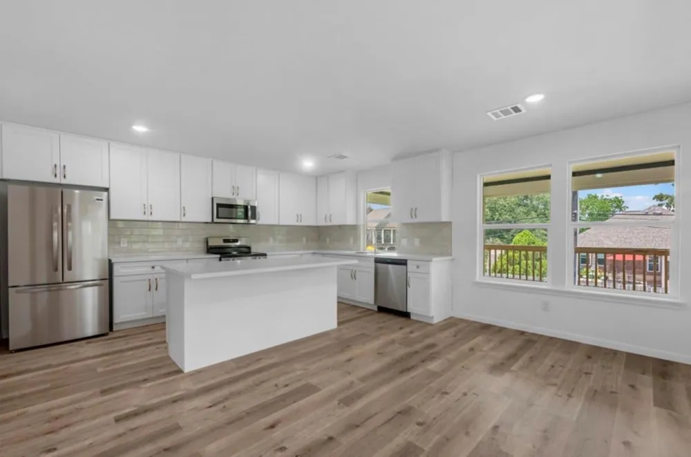 628 Oakdale Street Shoreacres, TX 77571