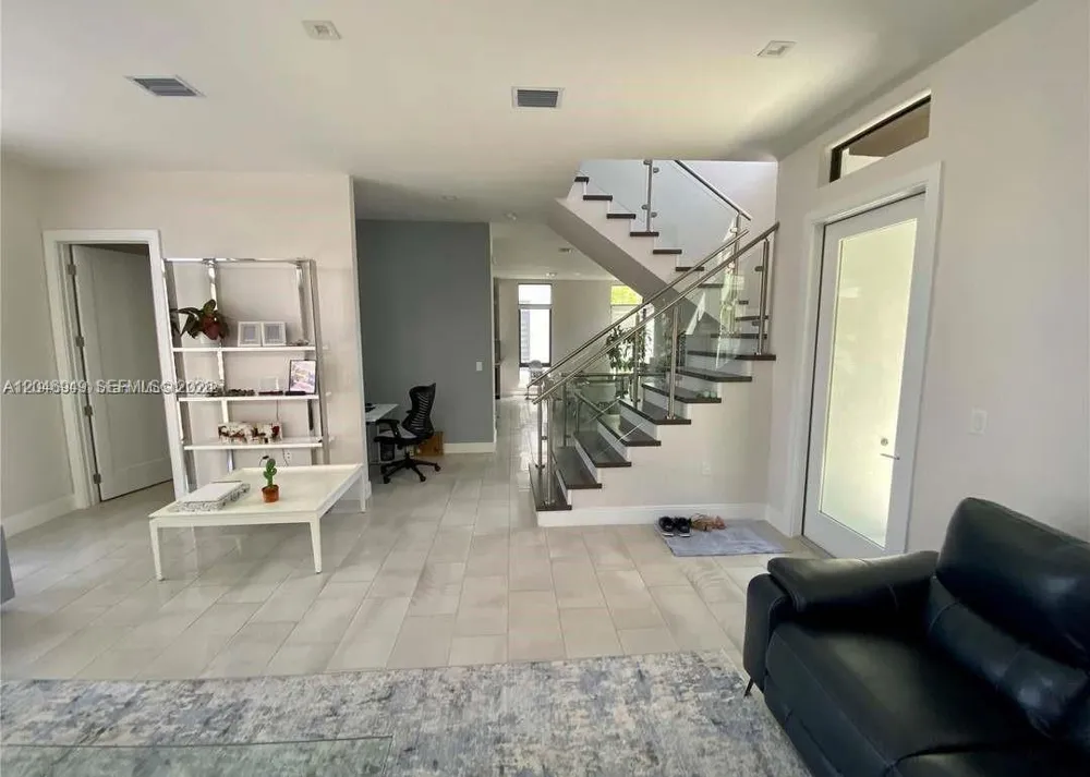 8256 NW 48th ter Doral, FL 33166