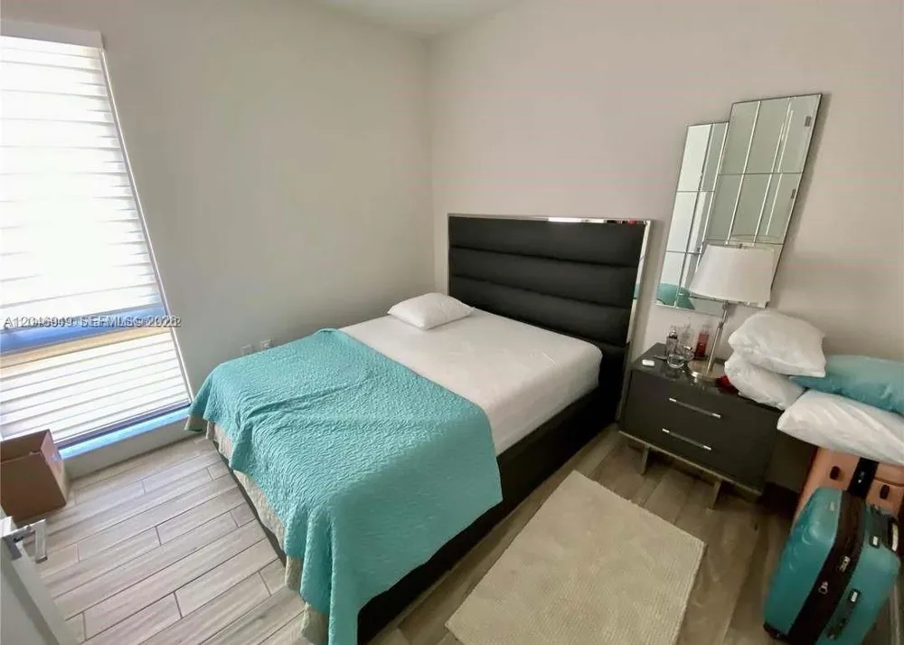 8256 NW 48th ter Doral, FL 33166