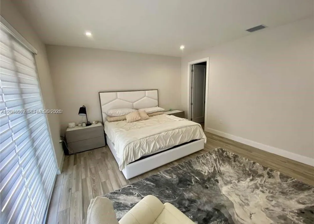8256 NW 48th ter Doral, FL 33166