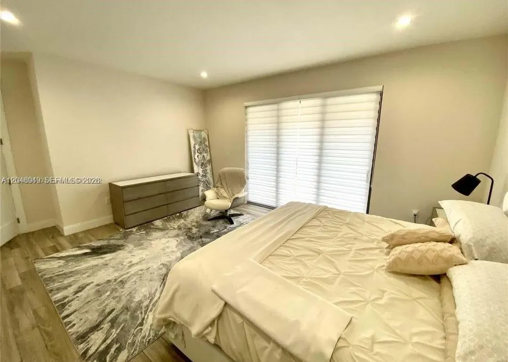 8256 NW 48th ter Doral, FL 33166