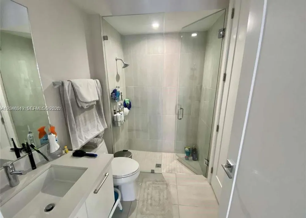 8256 NW 48th ter Doral, FL 33166