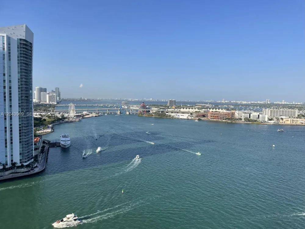 888 Brickell Key Dr #2610 Miami, FL 33131