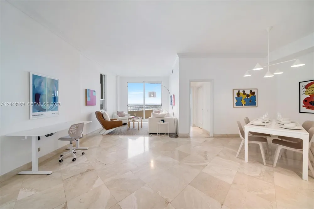 888 Brickell Key Dr #2610 Miami, FL 33131