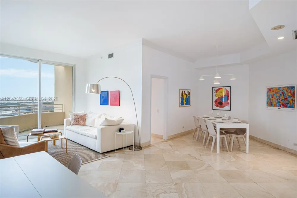 888 Brickell Key Dr #2610 Miami, FL 33131